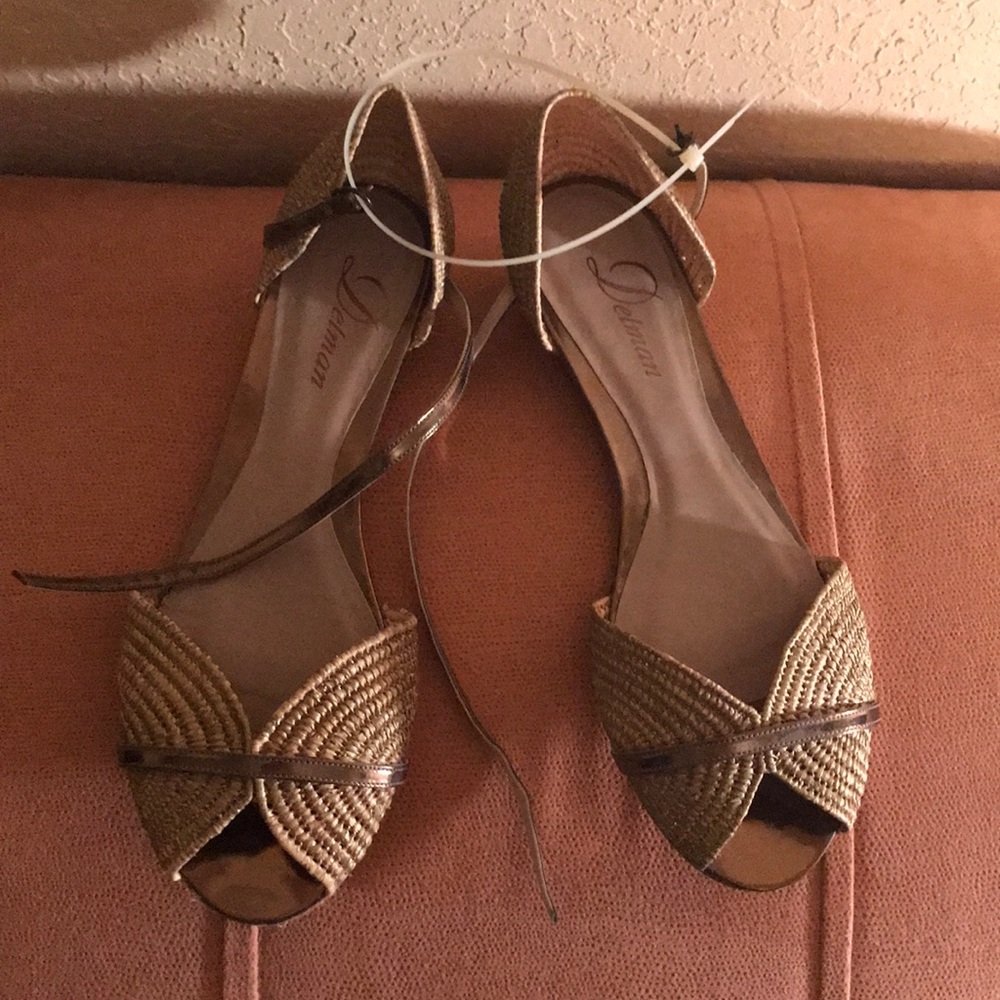 NWT Delman flats